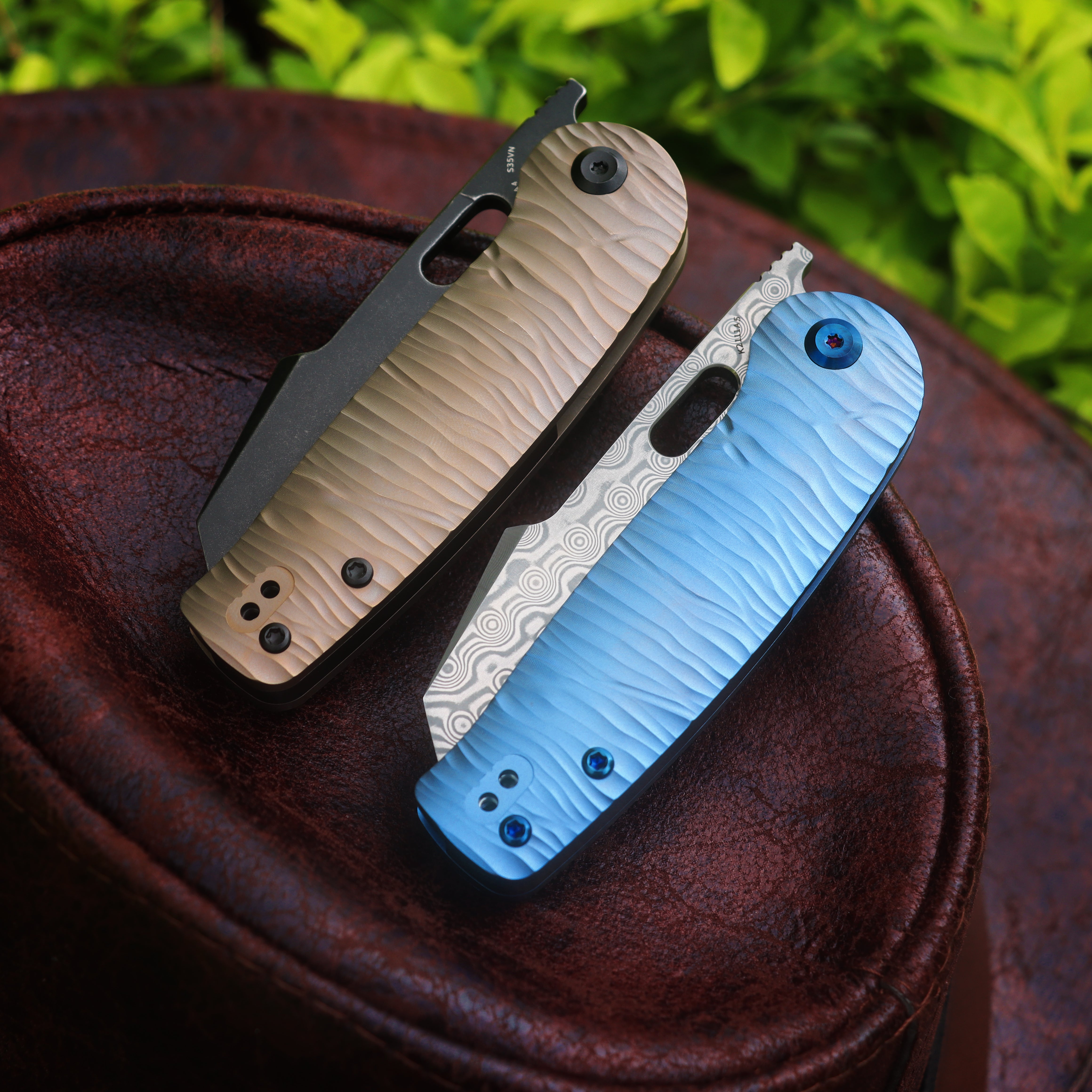 KANSEPT Orlok Thumb Hole Bronze Anodized Titanium with Micro Rock