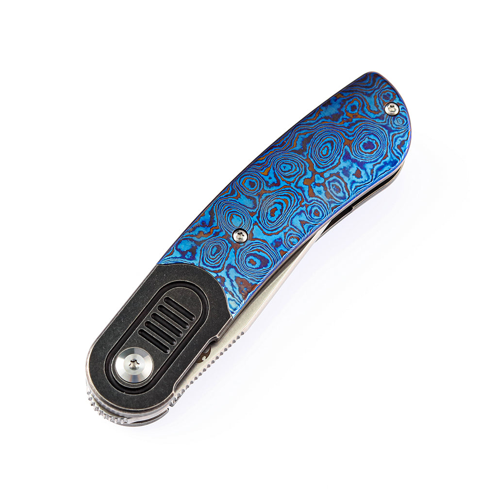Reverie K2025A4 Black anodized Titanium Bolster + Timascus Scales